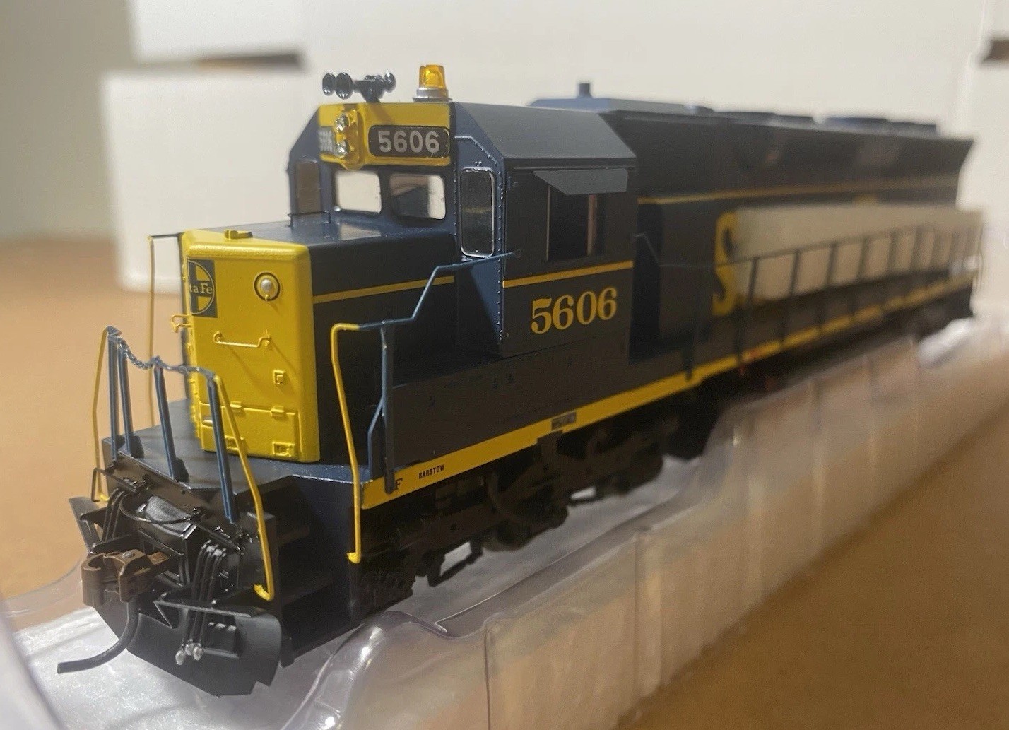 Athearn 95398 Santa Fe SD45 Engine Locomotive-New -Tested-Runs – DCC READY