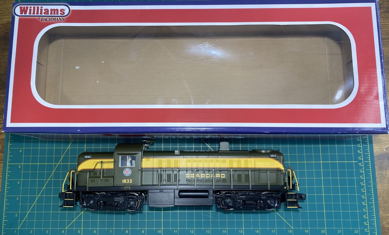 Williams 23004 O Seaboard Air Line ALCO RS3 3-Rail Diesel Locomotive #1633