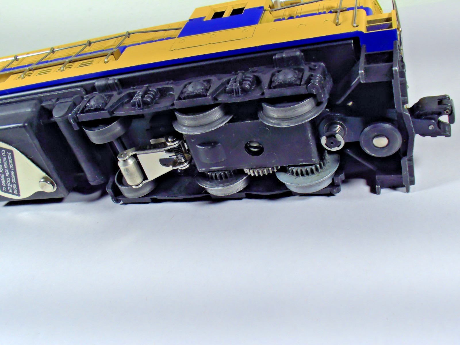Vintage Original Lionel Postwar 2331 FM Virginian Diesel HIGH CONDITION