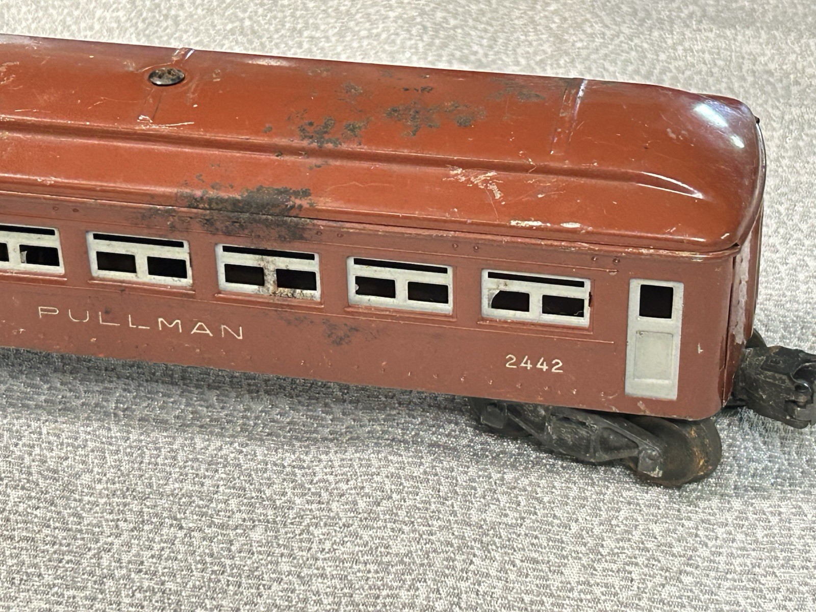 Vintage Lionel Train Pullman 2442 Lighted Passenger Car