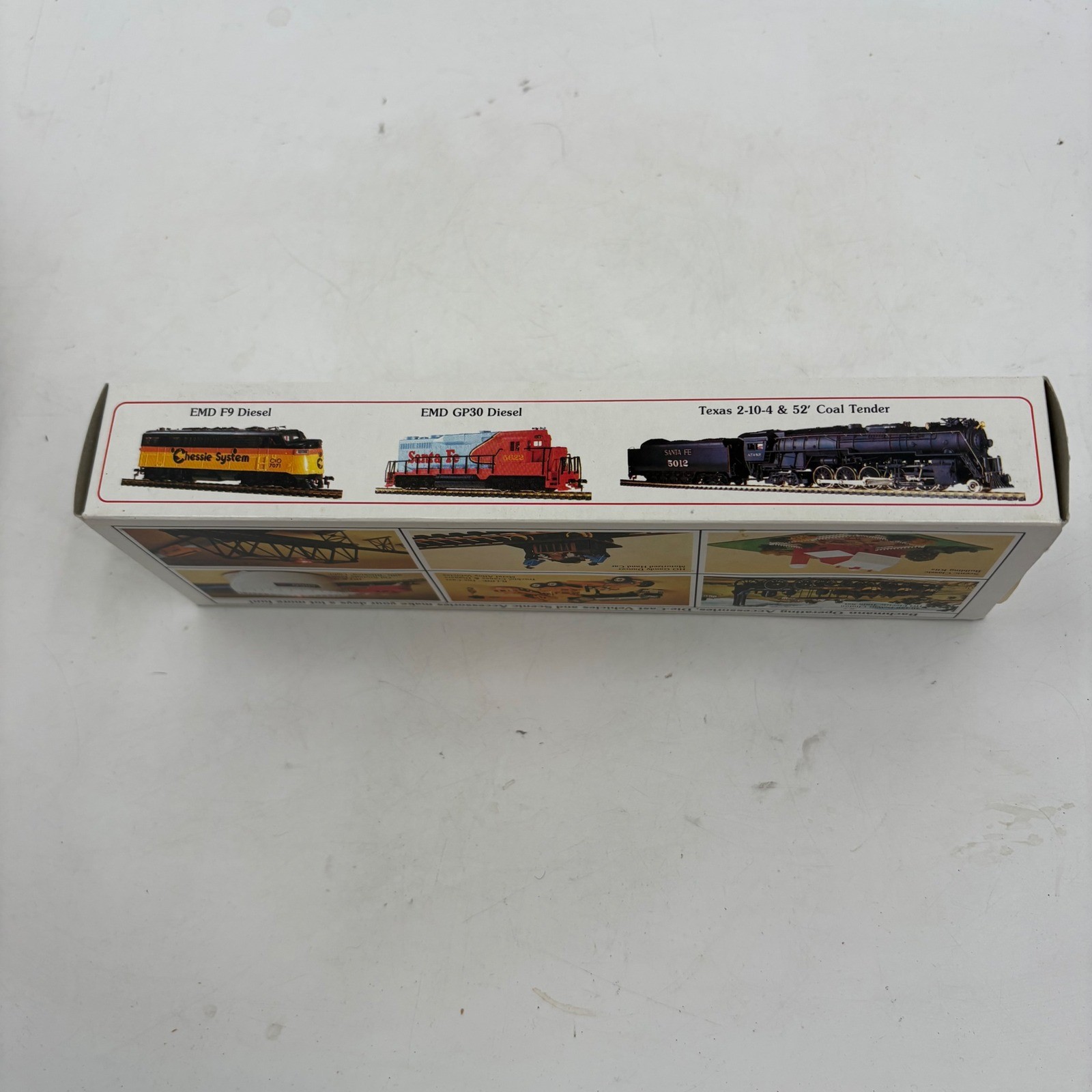 Bachmann HO Scale Union Pacific Diesel Locomotive Lighted Gold Vintage Train