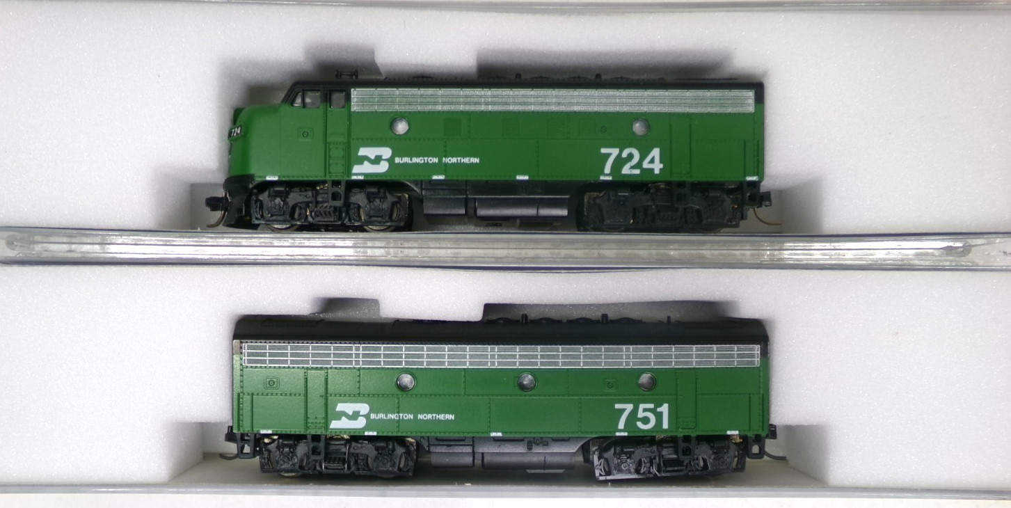 N scale Kato BN F7A+B diesel engine set in original box (lot N 177)