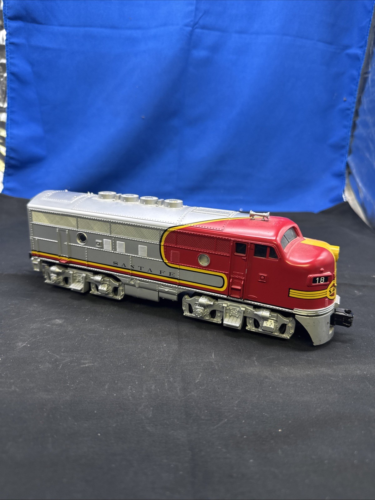MTH RAIL KING SANTA FE F-3 A UNIT POWERED DIESEL ENGINE #18 RAILSOUND