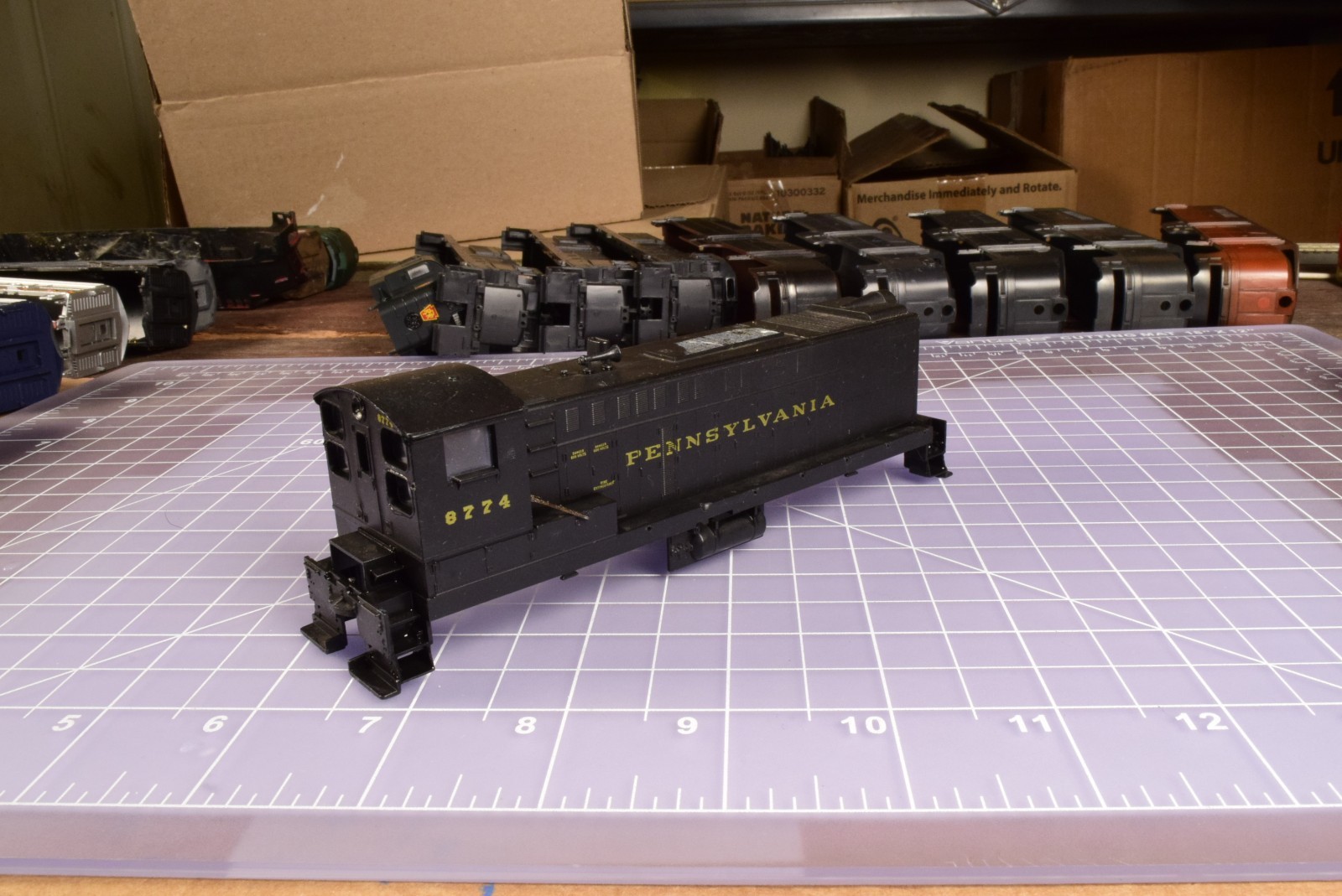 HO SHELL emd S-12 Pennsylvania switcher, horn, insert at cab & nose light