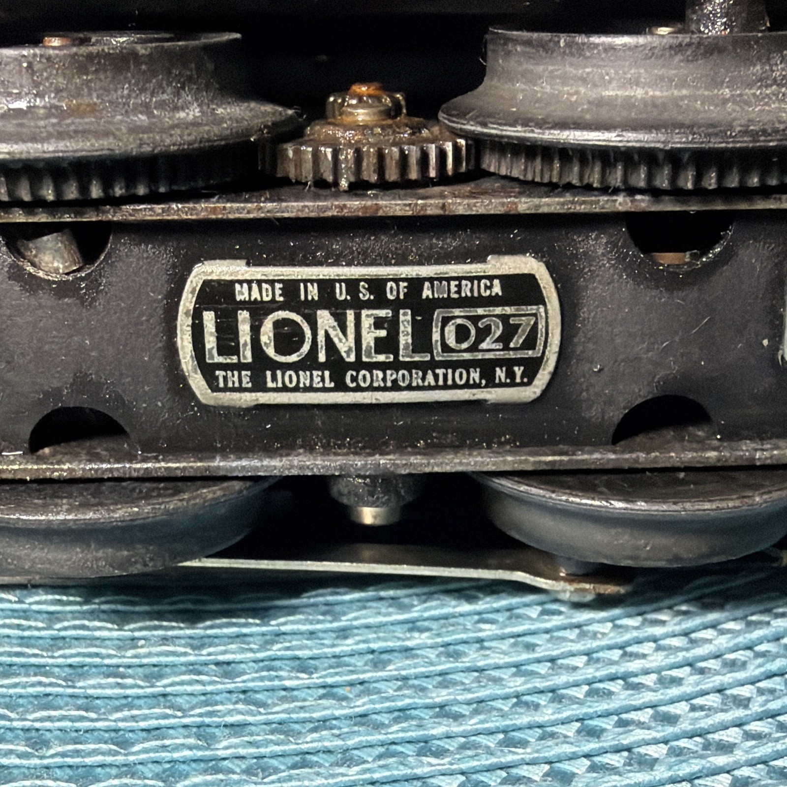 Lionel O-27 1:48 Steam Locomotive Lionel Lines 2-4-2 Gray MPN 1688E. UNTESTED.