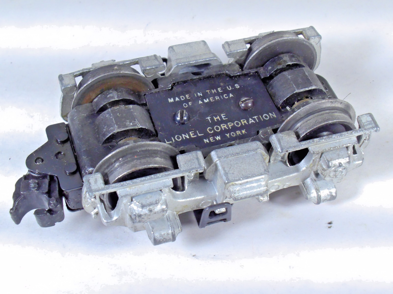 Vintage Original Lionel rear geared power truck for single motor F3 Diesels 2245
