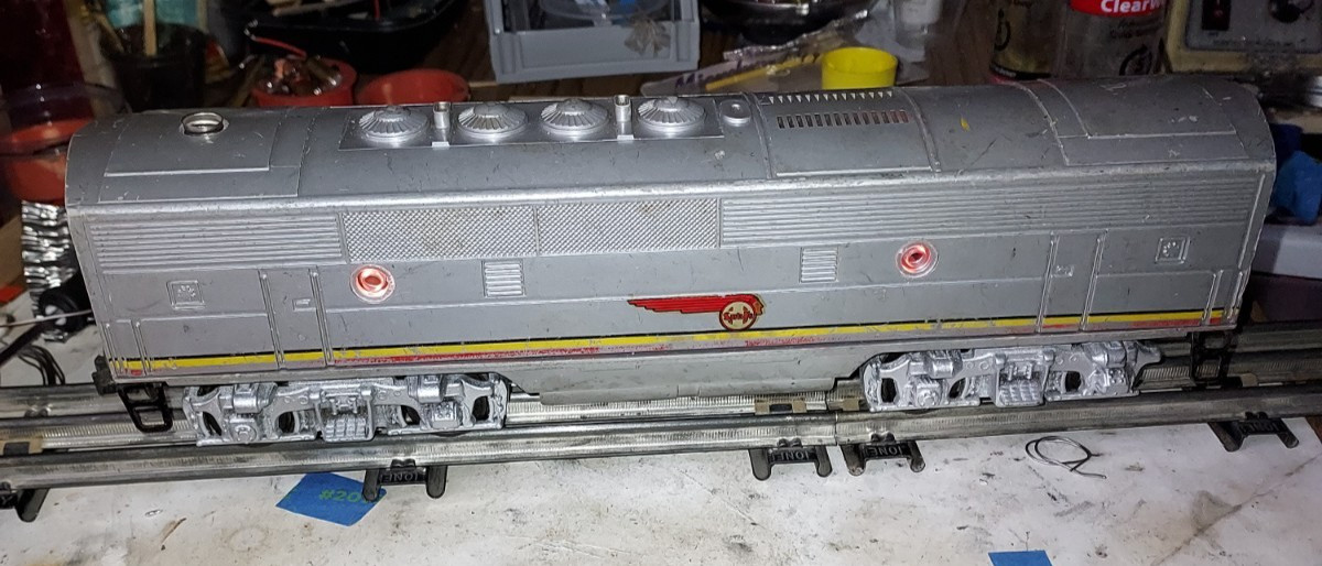 Lionel F3 Diesel B Unit with Vintage Air Whistle Passive Smoke & Porthole Lights