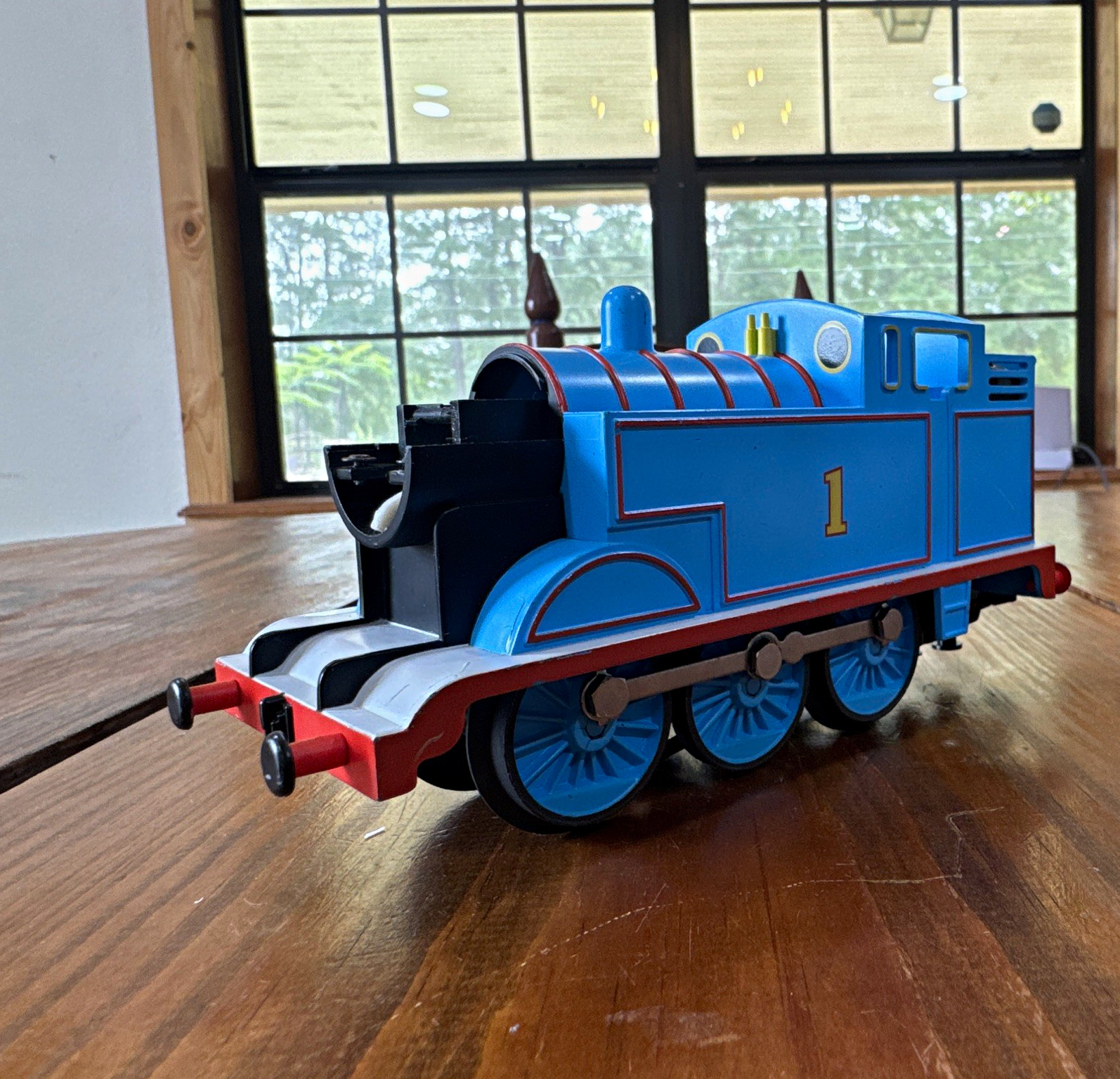 Gullane Thomas & Friends Thomas 1:24 Large Scale 0-6-0 DC Analog 2013