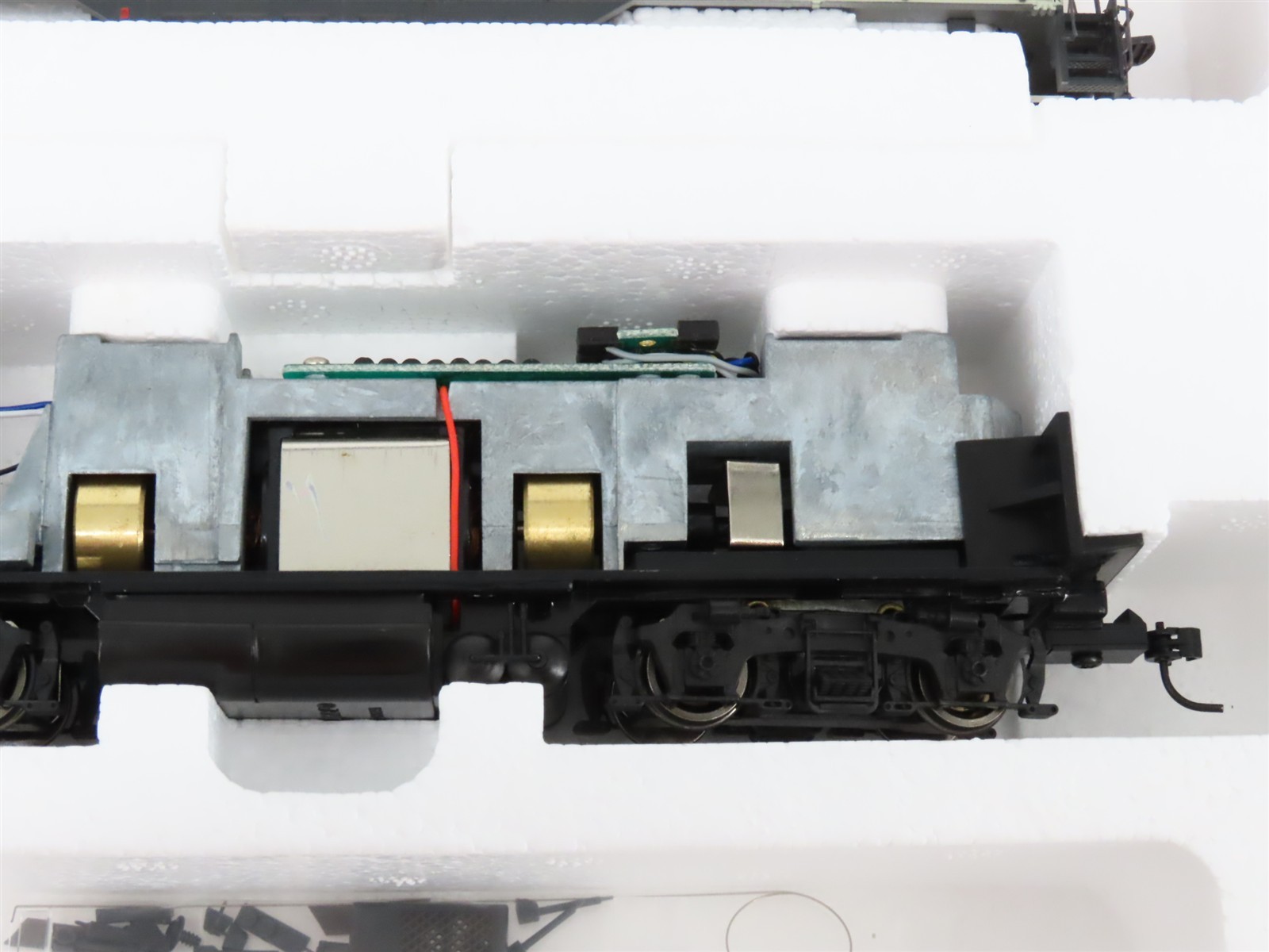 HO Proto 2000 97050 GTW Grand Trunk Western EMD GP9 Diesel #4552 – BAD GEARS