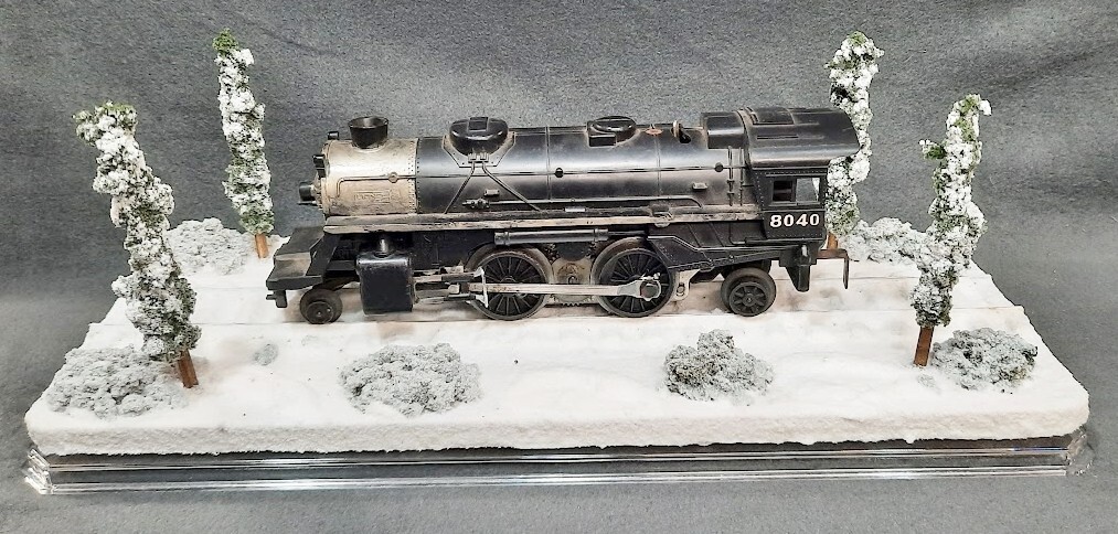 O SCALE – 16″ SINGLE TRACK – “WINTER SCENE” DISPLAY CASE- FOR ANY O SCALE TRAINS