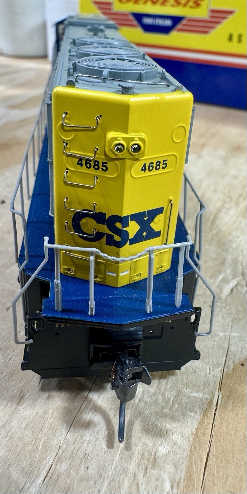 Athearn Genesis G6159 HO SD70M CSX Rd #4685 W/engine Crew Read