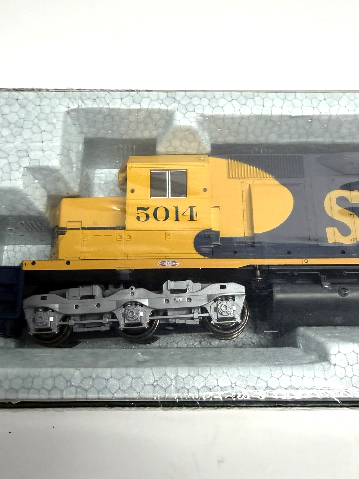 VTG Factory Seal Kato 37-6328 HO Scale Santa Fe EMD SD40 Diesel Locomotive #5014