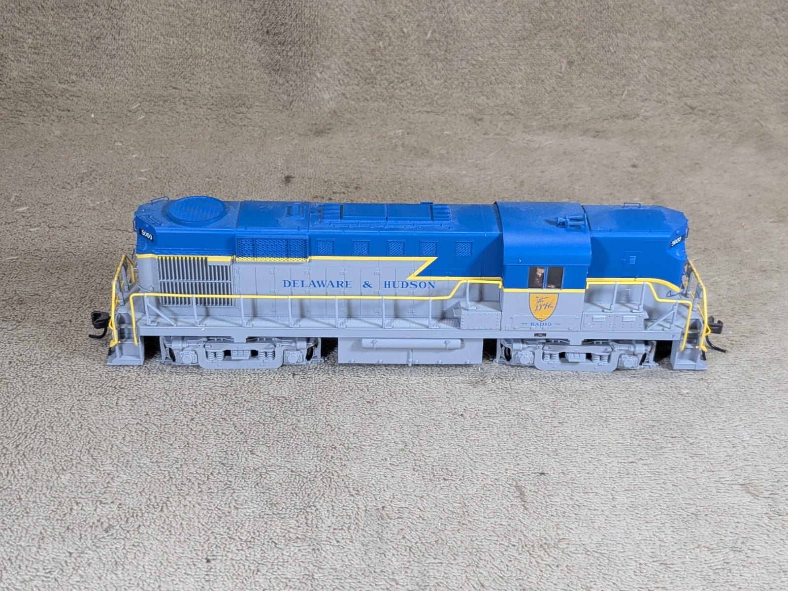 Atlas 8791 HO Scale Delaware & Hudson RS-11 Diesel Locomotive #5000