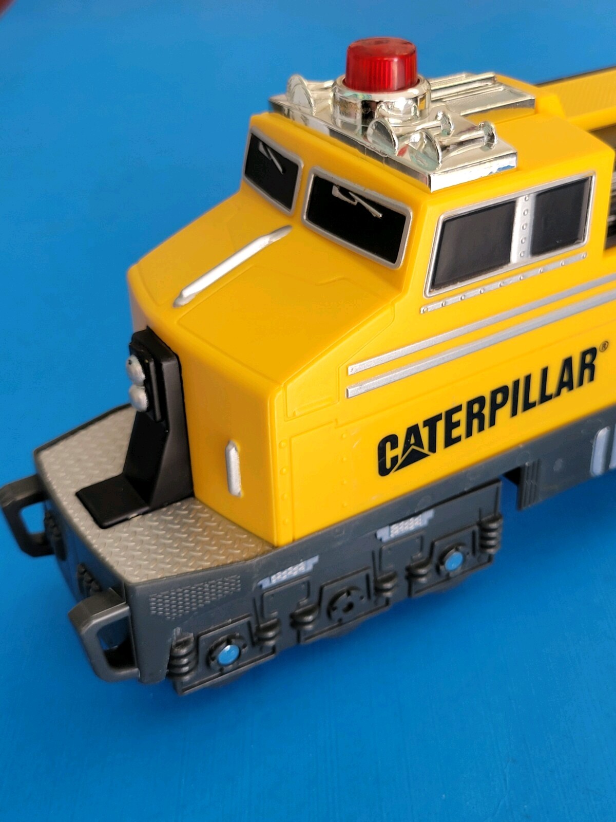 Toy State CAT Caterpillar Construction Train Locomotive Engine G Scale Working