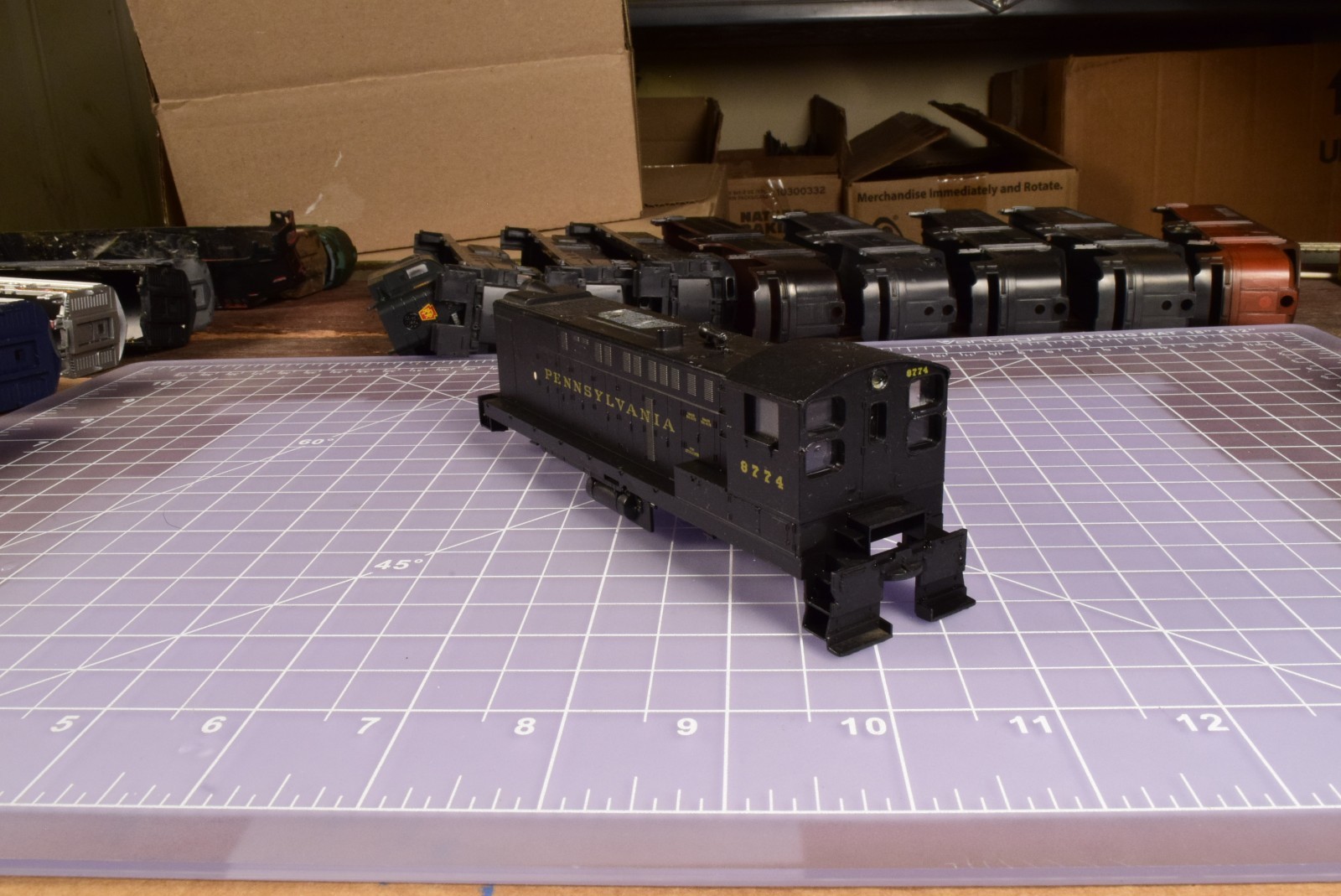 HO SHELL emd S-12 Pennsylvania switcher, horn, insert at cab & nose light