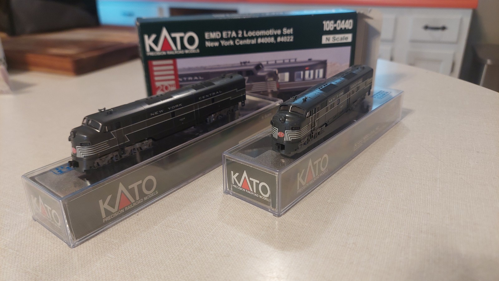 KATO EMD E7A New York Central 106-0440 N Scale A-A Set #4008, #4022