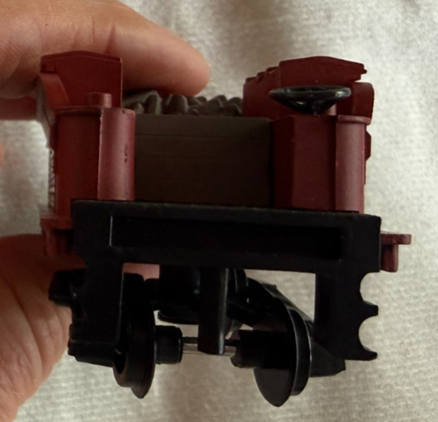 IHC Virginia & Truckee 8010 0-4-0 Old Timer HO Steam Locomotive (Red) Bcoupler