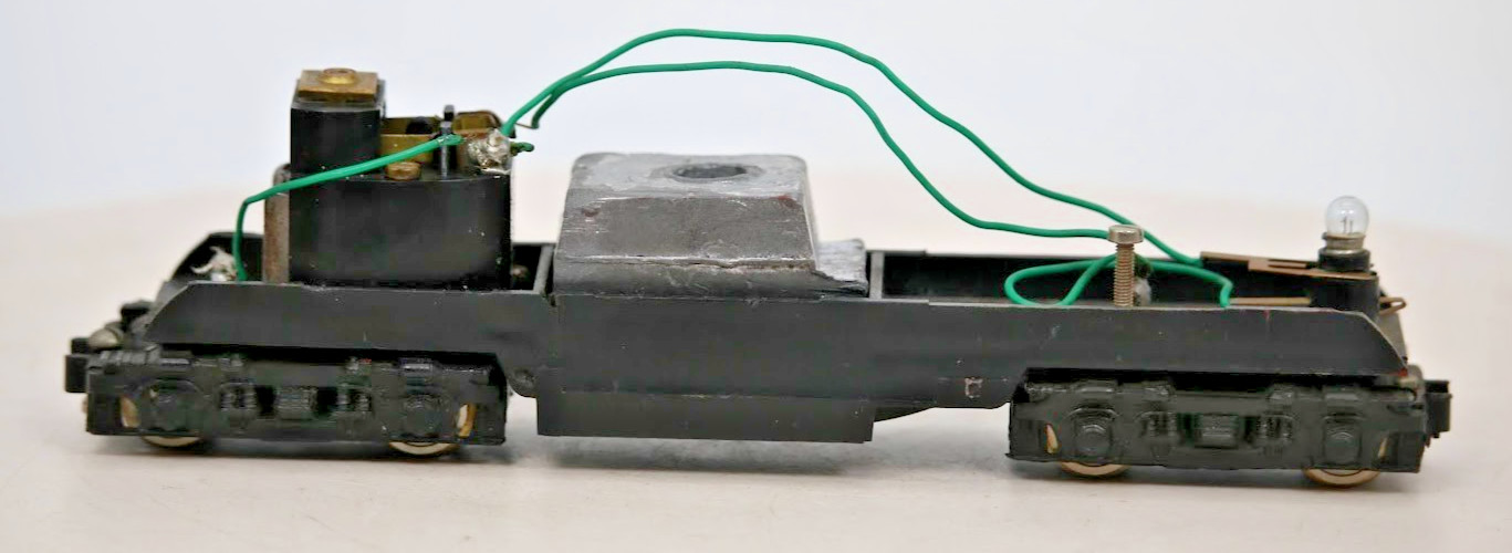 Tempo Florida East Coast Diesel Locomotive HO scale – Tested Vintage chassis.