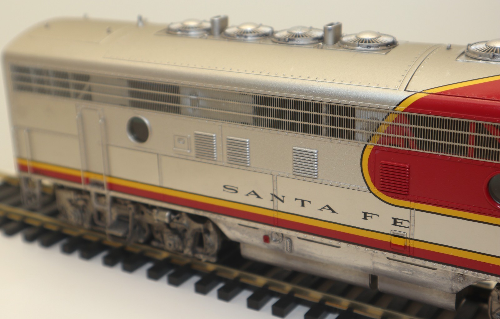 3rd Rail, 2-Rail O, #307, Santa Fe, F-7 PWR, Weathered, QSI/DCC, Run#1, C8 LN/OB