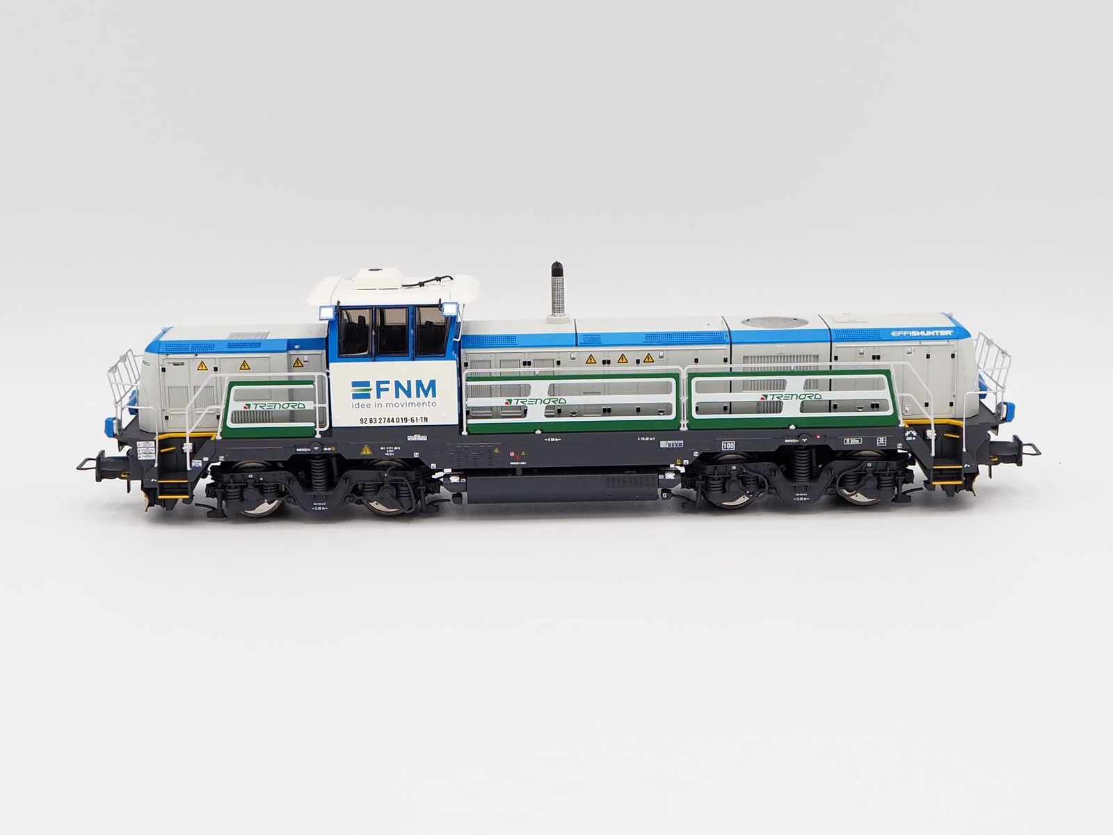 Rivarossi HR2924 HO Scale Diesel Locomotive Effishunter 1000 FNM/Trenord Livery