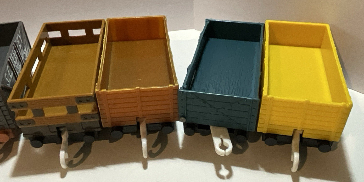 Thomas & Friends Mattel Trackmaster Trouble Trucks Train Tender Car Pcs 10 VTG