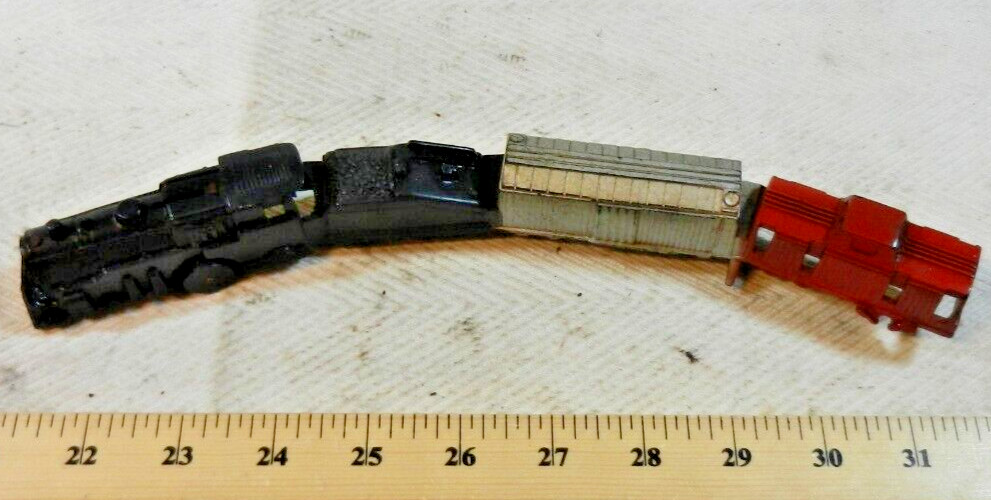 Marx Wind Up Curved One Piece Plastic Train – Engine, Tender, Boxcar, Caboose!
