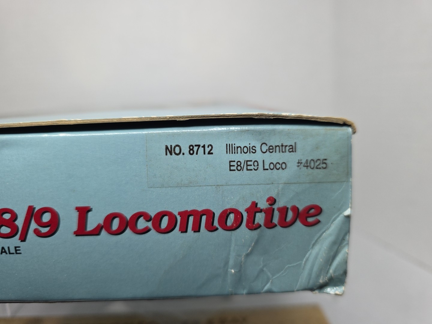 Proto 2000 HO Scale 8712 E8/9 Diesel Locomotive Illinois Central 4025 NOS Runs