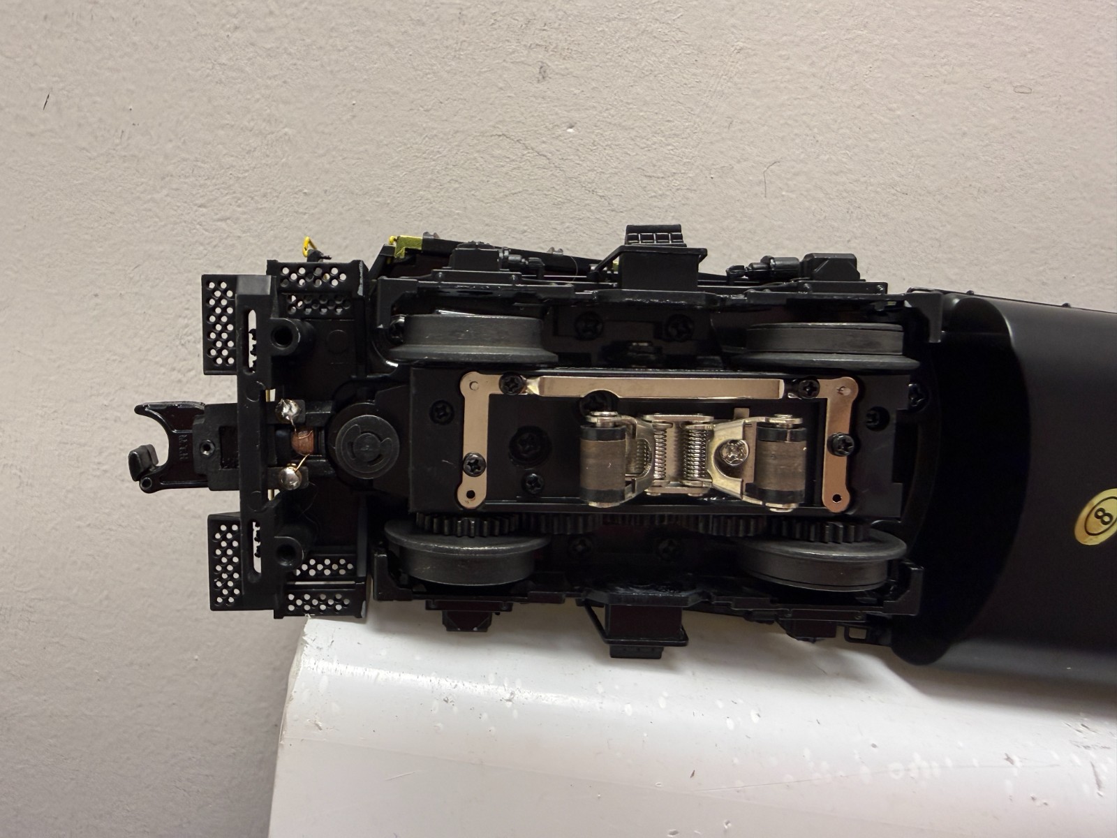 MTH O Gauge 20-21550-1 Alaska 2501 GP35 Low Hood Diesel Loco w/PS-3 & OB – EC