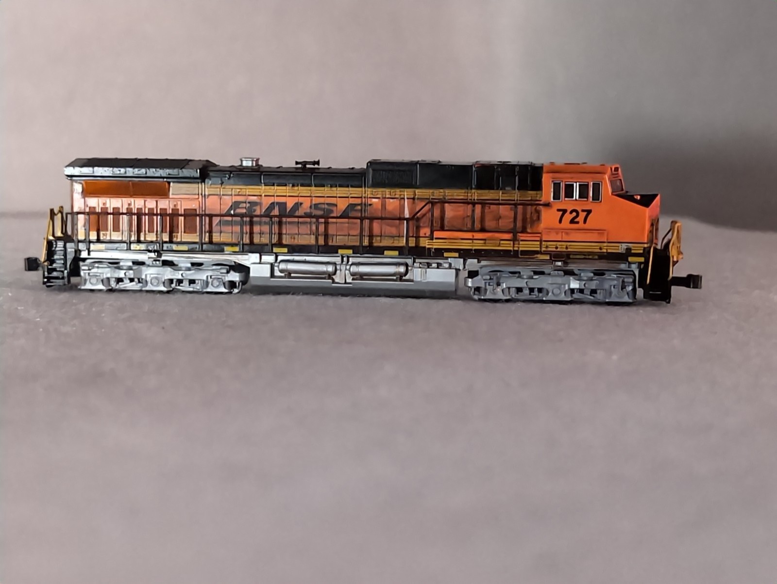 Weathered N Kato BNSF C44-9W #727 Tested W/9V