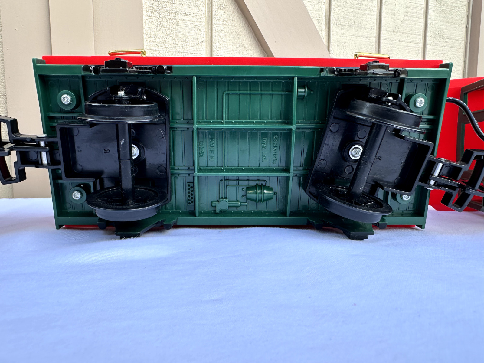 1999 Lionel “G” Gauge Holiday Train Set Locomotive