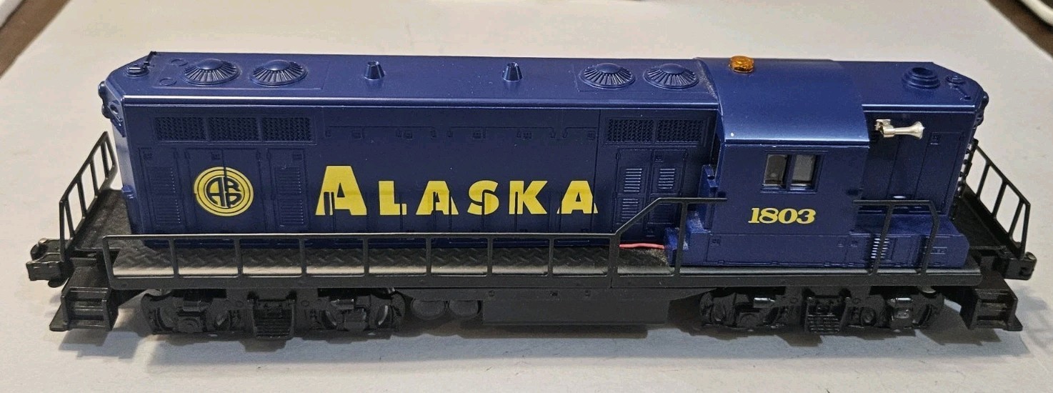 Lionel 6-18878 O-Gauge Alaska GP-7 1803 Locomotive & OB ~ Untested ~ Our# XS318