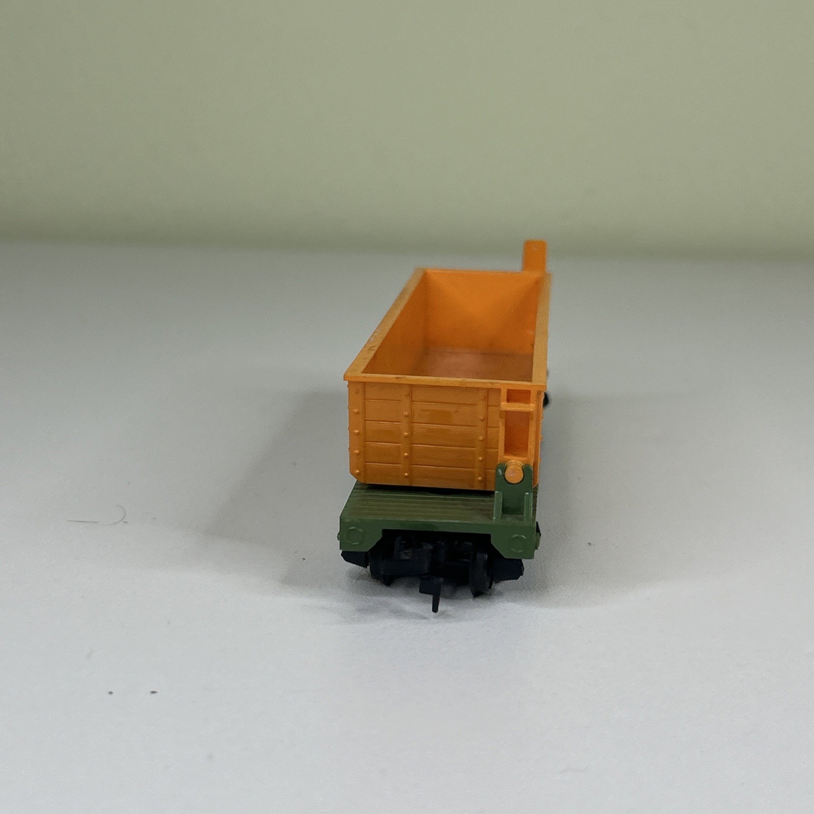 1979 HO Gauge Clementine Gold Mining Co. 40′ Dump Car No. 936-2 by TYCO