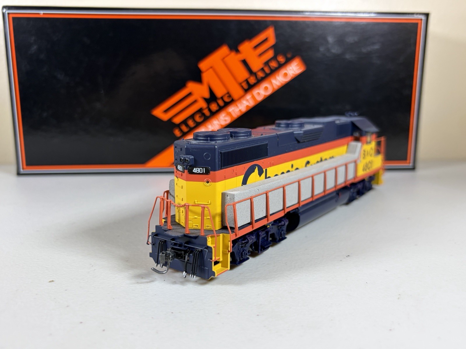 HO MTH DCC Sound Chessie System(B&O) GP38-2 #4801