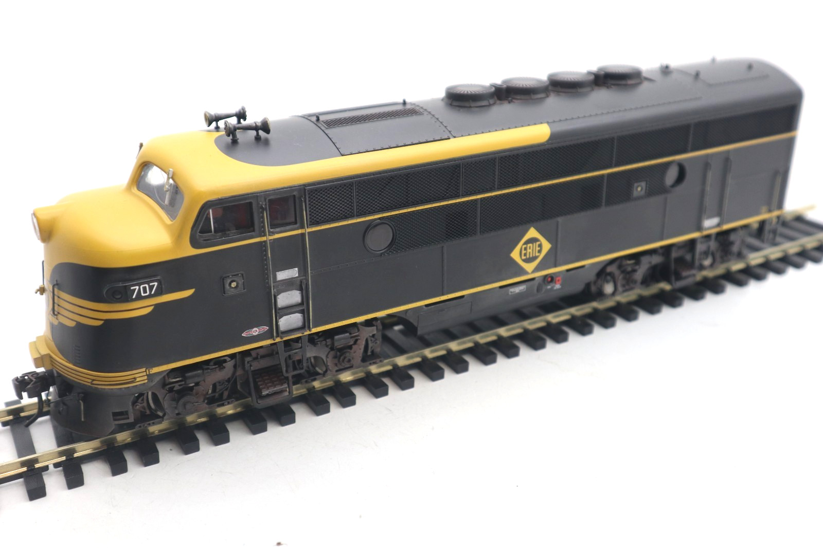 Atlas, Phase II, 2-Rail O, 2682-2, Erie F-3 Diesel Engine #707 AB DCC Set LN /OB