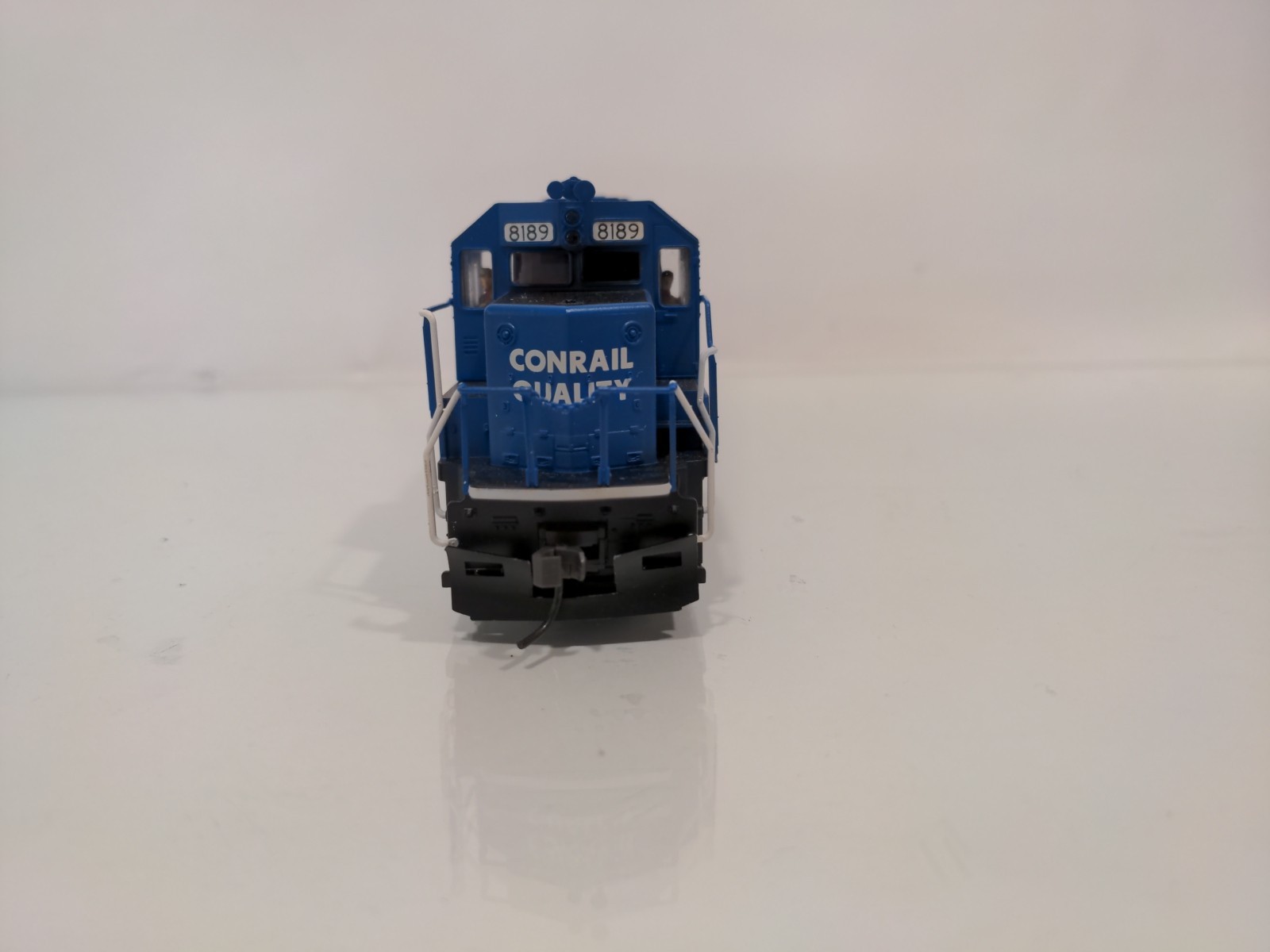 Atlas Trainman HO EMD GP38-2 Conrail CR 8189 DC/DCC Ready