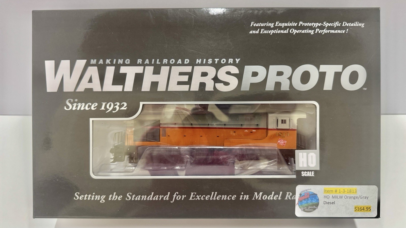 Walthers Proto HO Scale Milwaukee Road FM H10-44 Locomotive #1813 920-47826