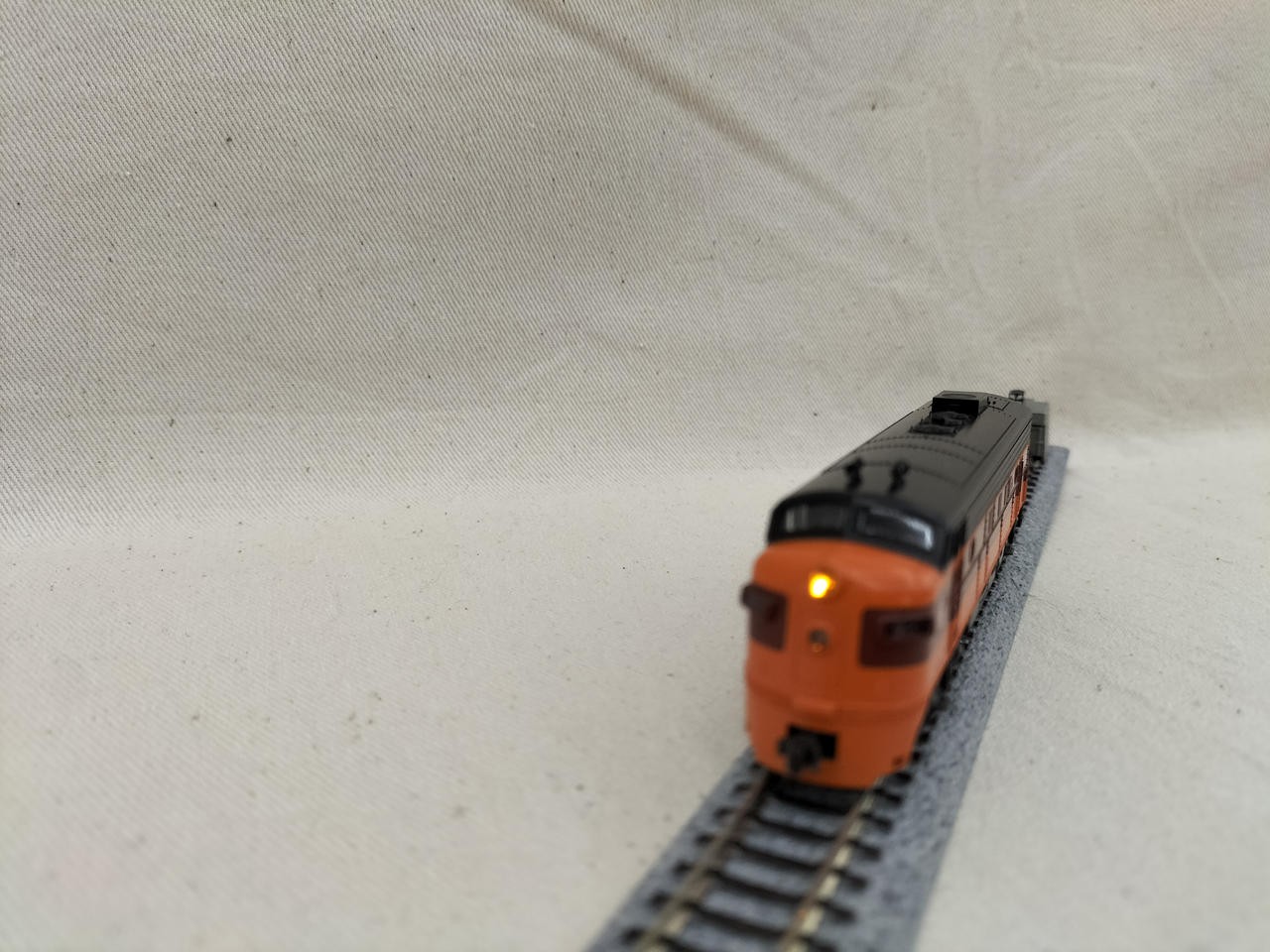 KATO 17711-3 EMD FP7A Milwaukee Road