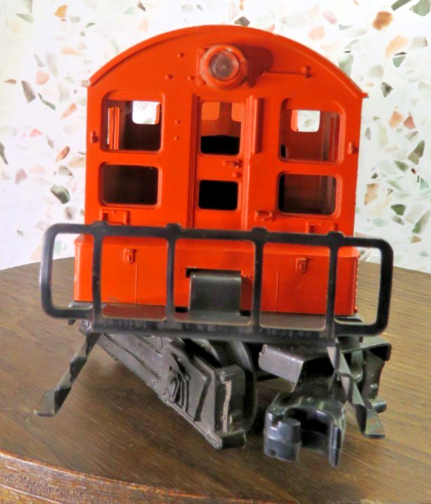 Lionel DT & I 6-8111 O Gauge Orange/Black Diesel Locomotive UNTESTED AS IS