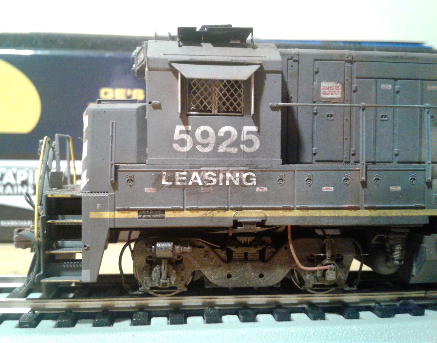 HO SCALE RAPIDO GE B36-7 LTEX LEASE EX. SEABOARD SYSTEM #5925 DCC & SOUND