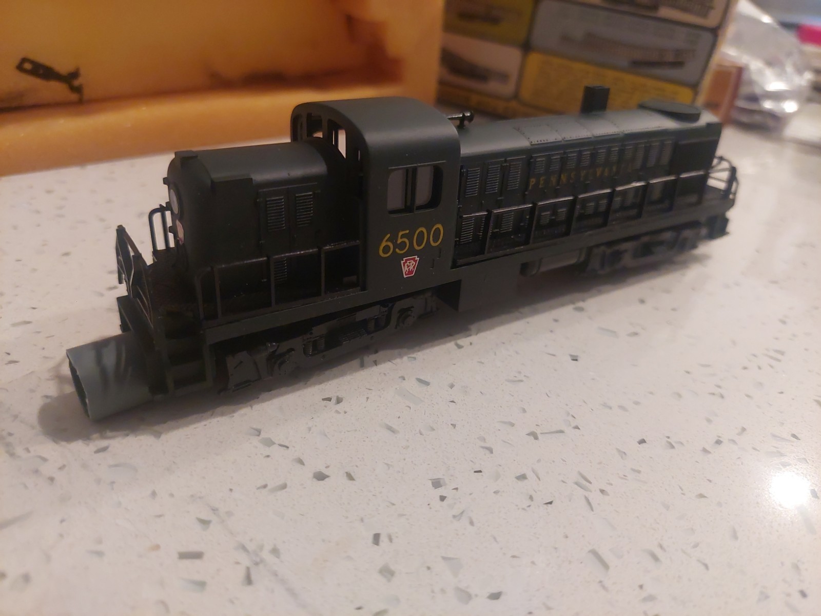 AHM (5131) HO Sc – PENNSYLVANIA RR 6500 – Functional Dummy Locomotive
