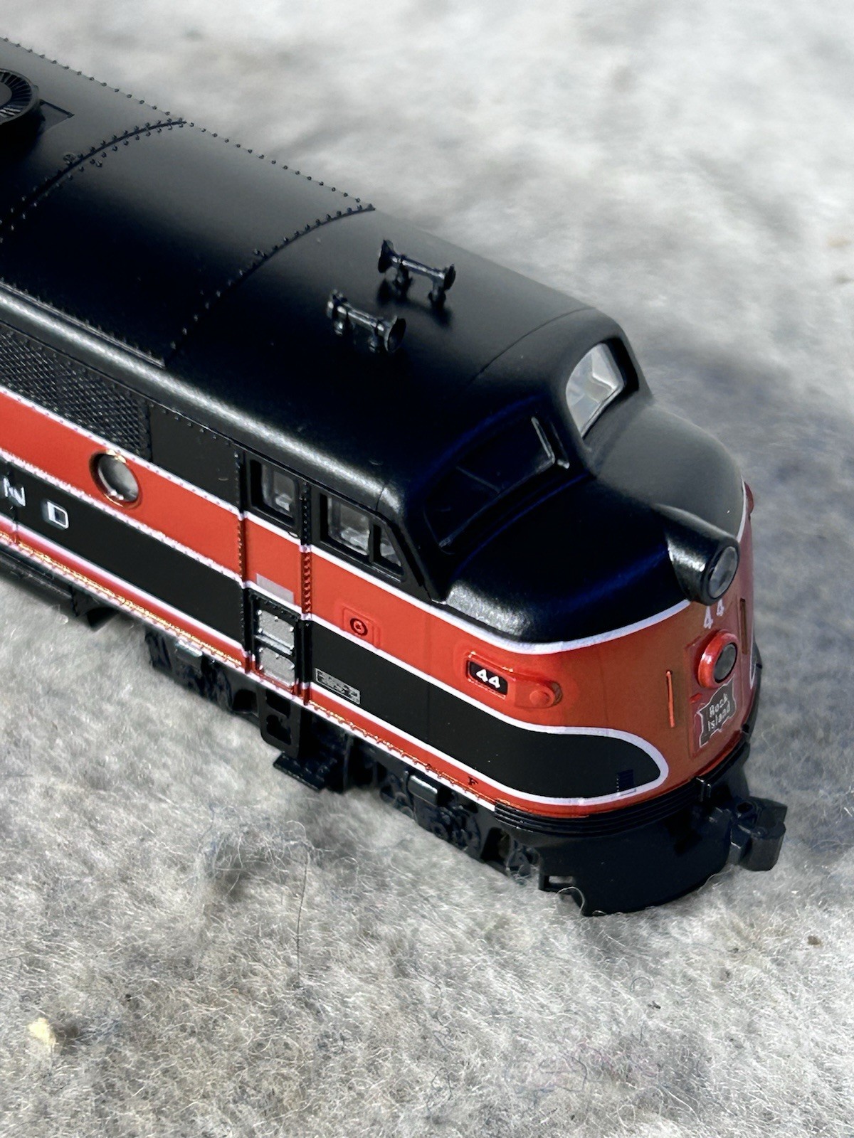 Beautiful KATO Rock Island RR F-3A #44 Locomotive N Gauge ￼