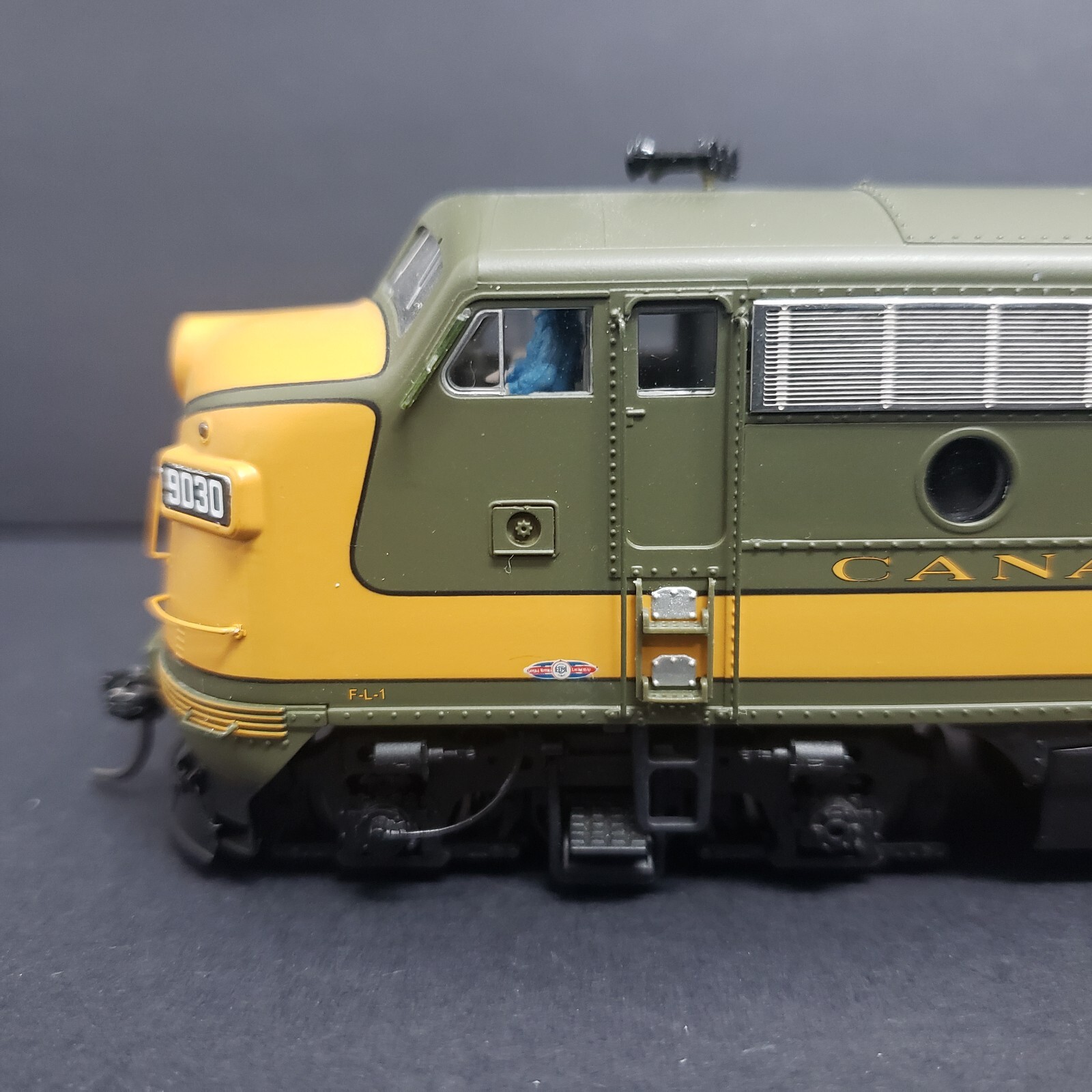 Walthers/Proto 920-40658 CNR F7A+B units #9030 & 9037 C-Liners DCC & QSI sound