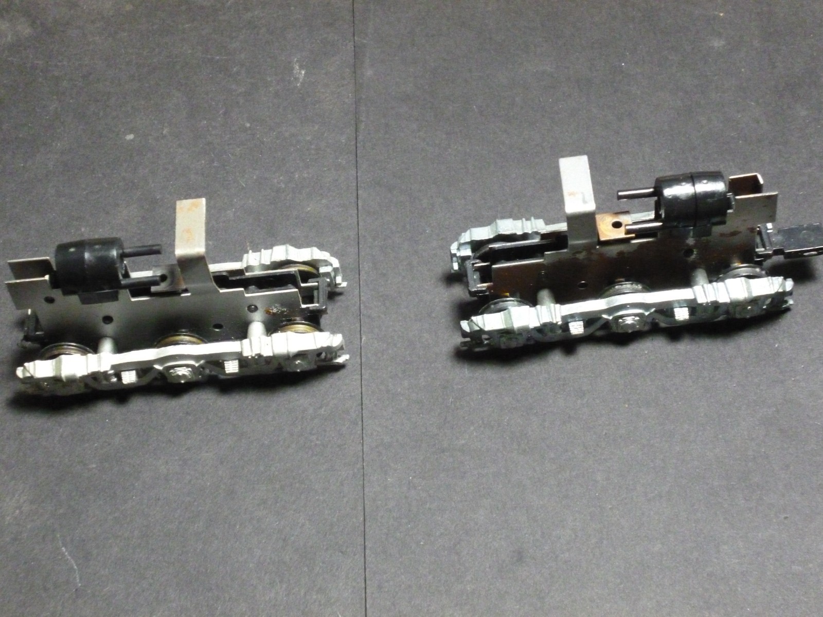 Ho Athearn Diesel locomotive Alco PA Dummy trucks pair