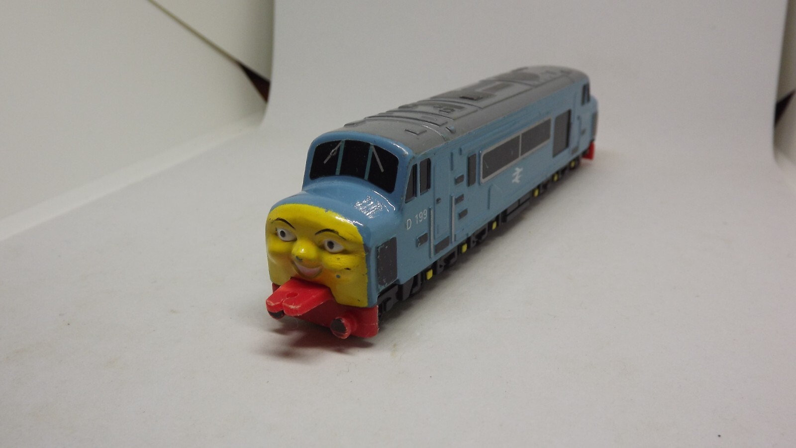 Thomas the Tank Engine & Friends – D199 Diesel Die-Cast Train (1995, ERTL)