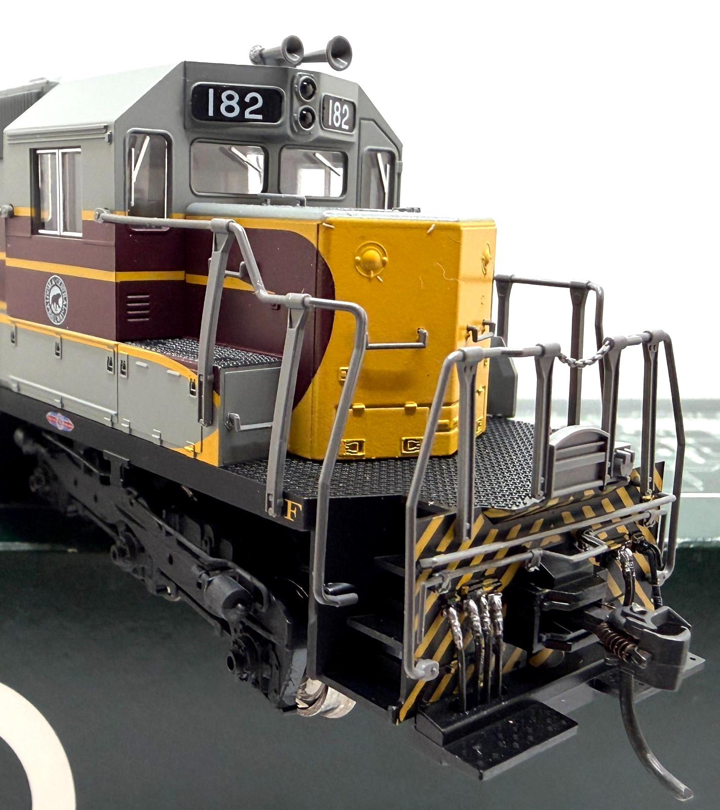 HO KATO 37-6322 EMD SD40 ALGOMA CENTRAL # 182 DCC SOUND INSTALLED SOUDTRAXX