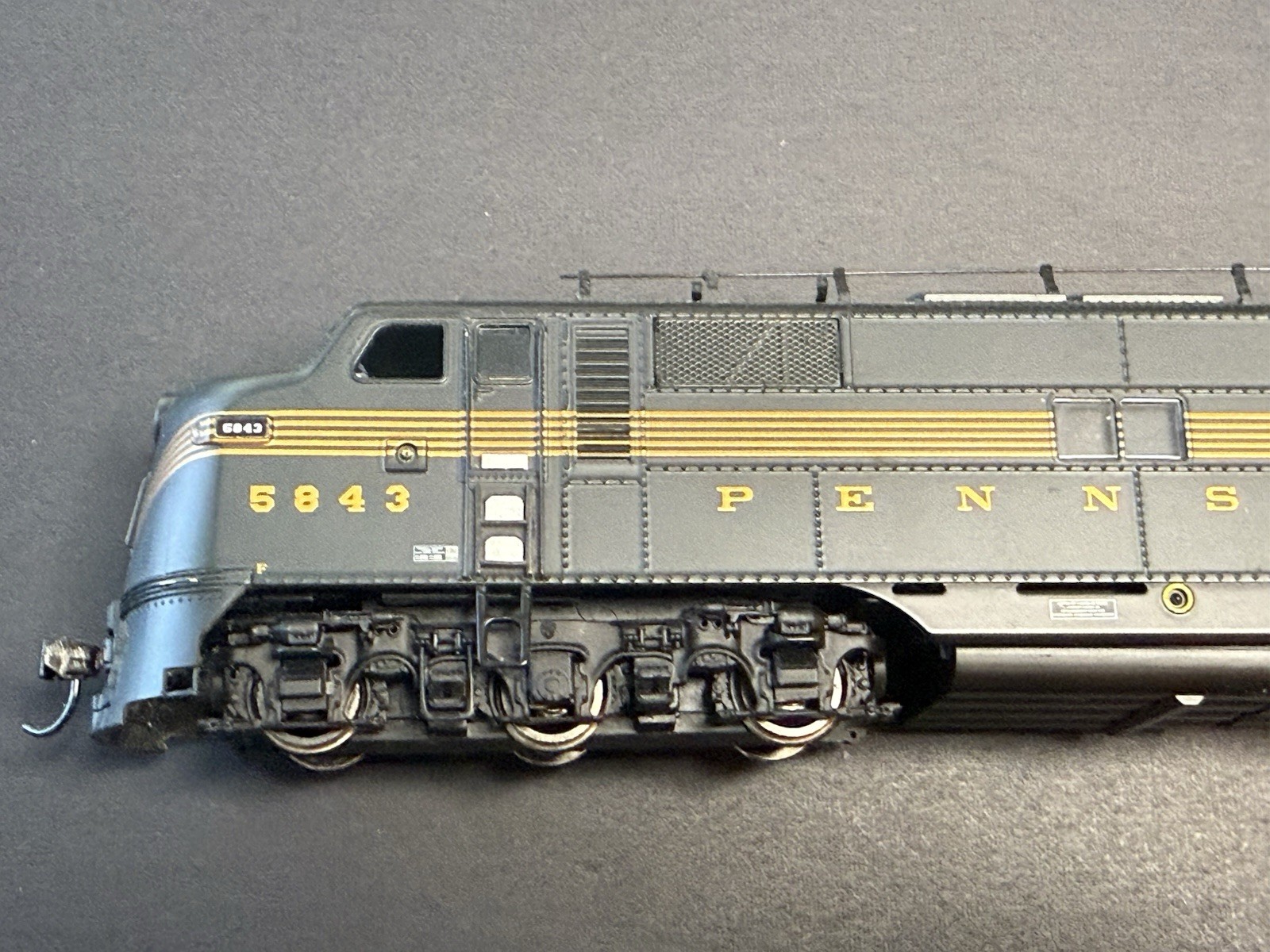 FOR PARTS Walthers Proto E7A Pennsylvania PRR 5843 DCC HO Green Gold 920-40986