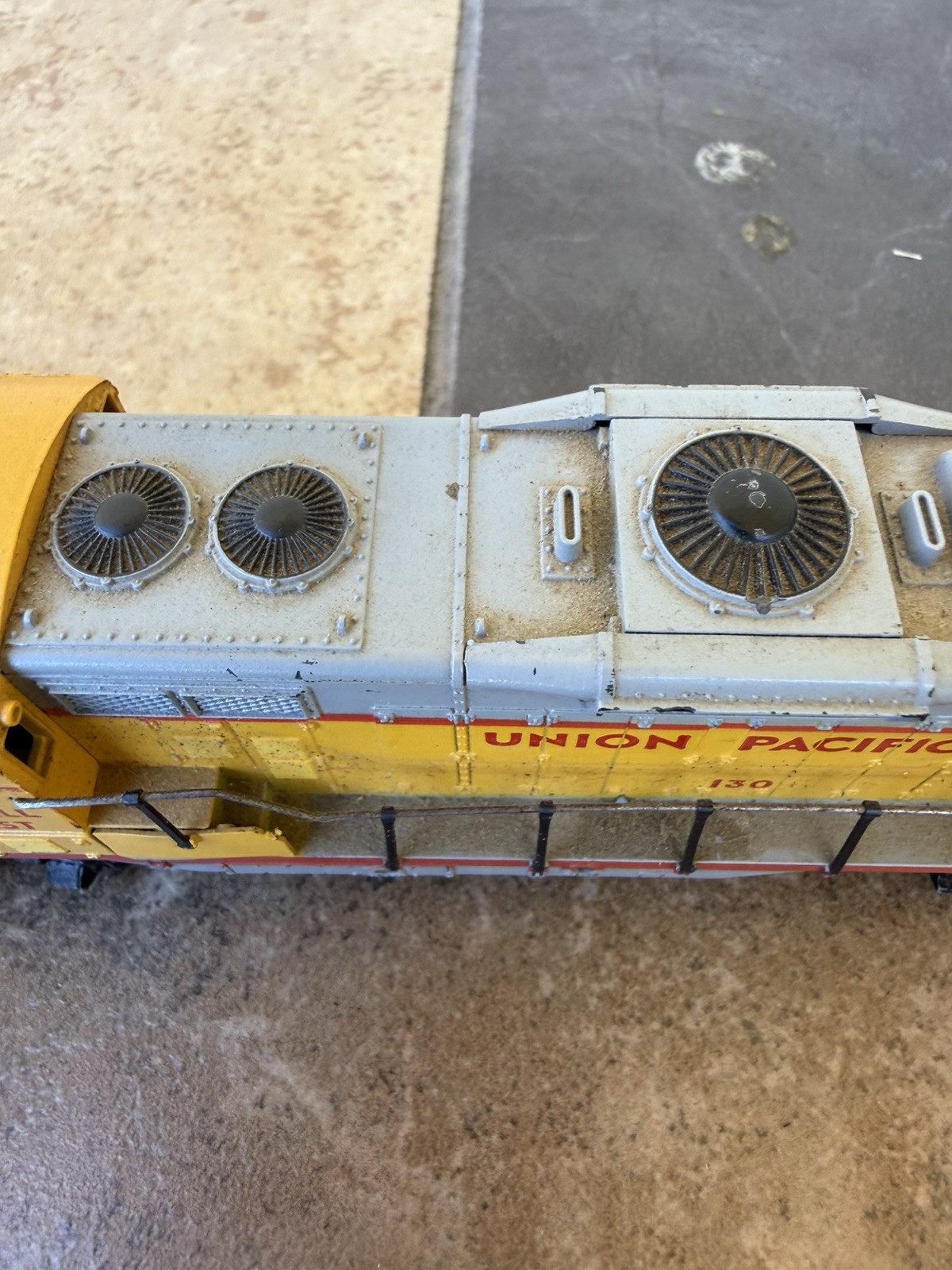 🚂 Vintage Athearn HO Scale Union Pacific EMD GP9 Diesel Locomotive! 🚂 Works!