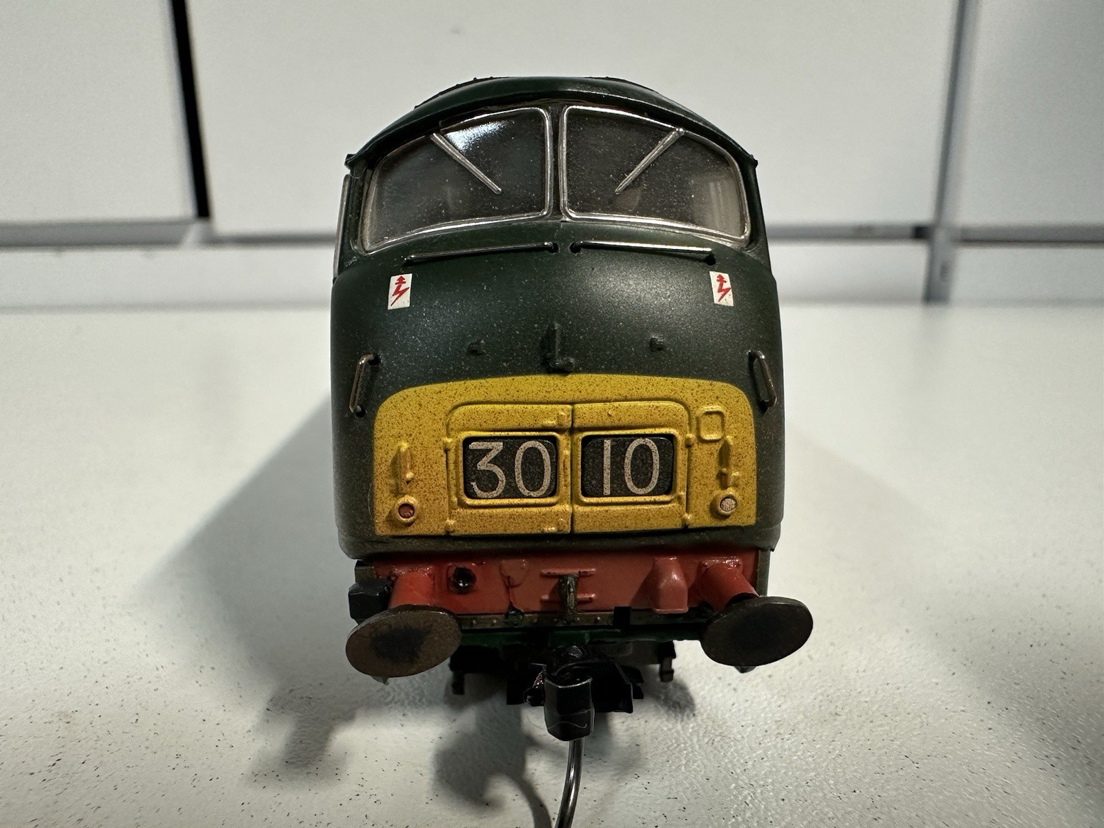 BACHMANN 32-058 CLASS 42 WARSHIP DIESEL LOCOMOTIVE GRENVILLE BR GREEN WEATHERED