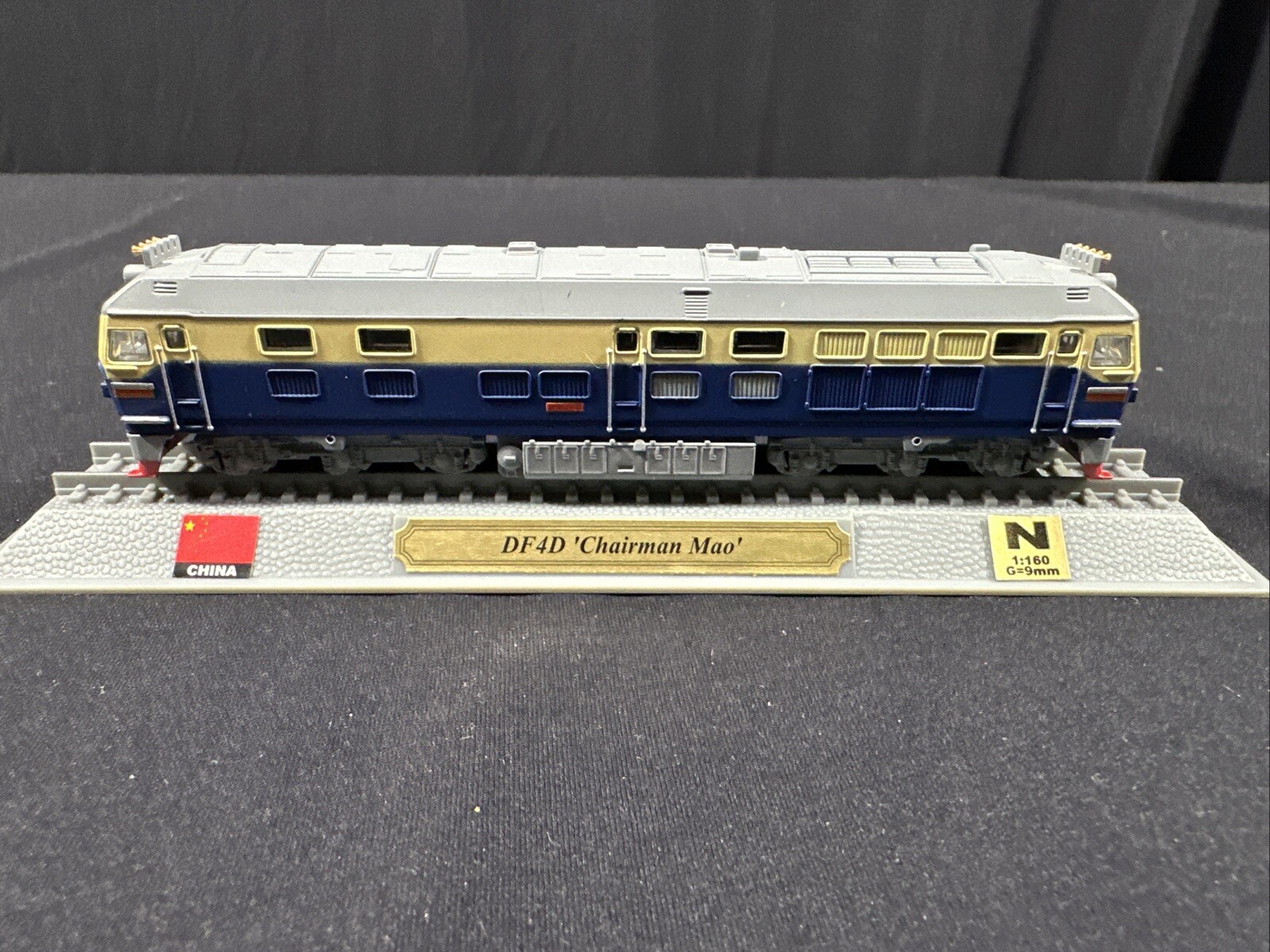 DF4D Chairman Mao China 1:160 Railroad locomotive DelPrado 2003 Diecast Train