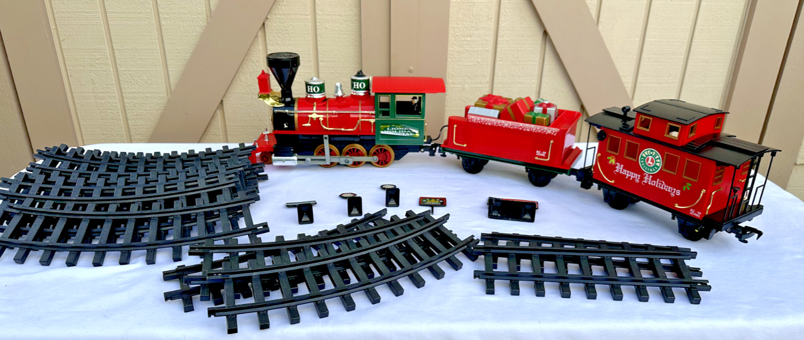 1999 Lionel “G” Gauge Holiday Train Set Locomotive